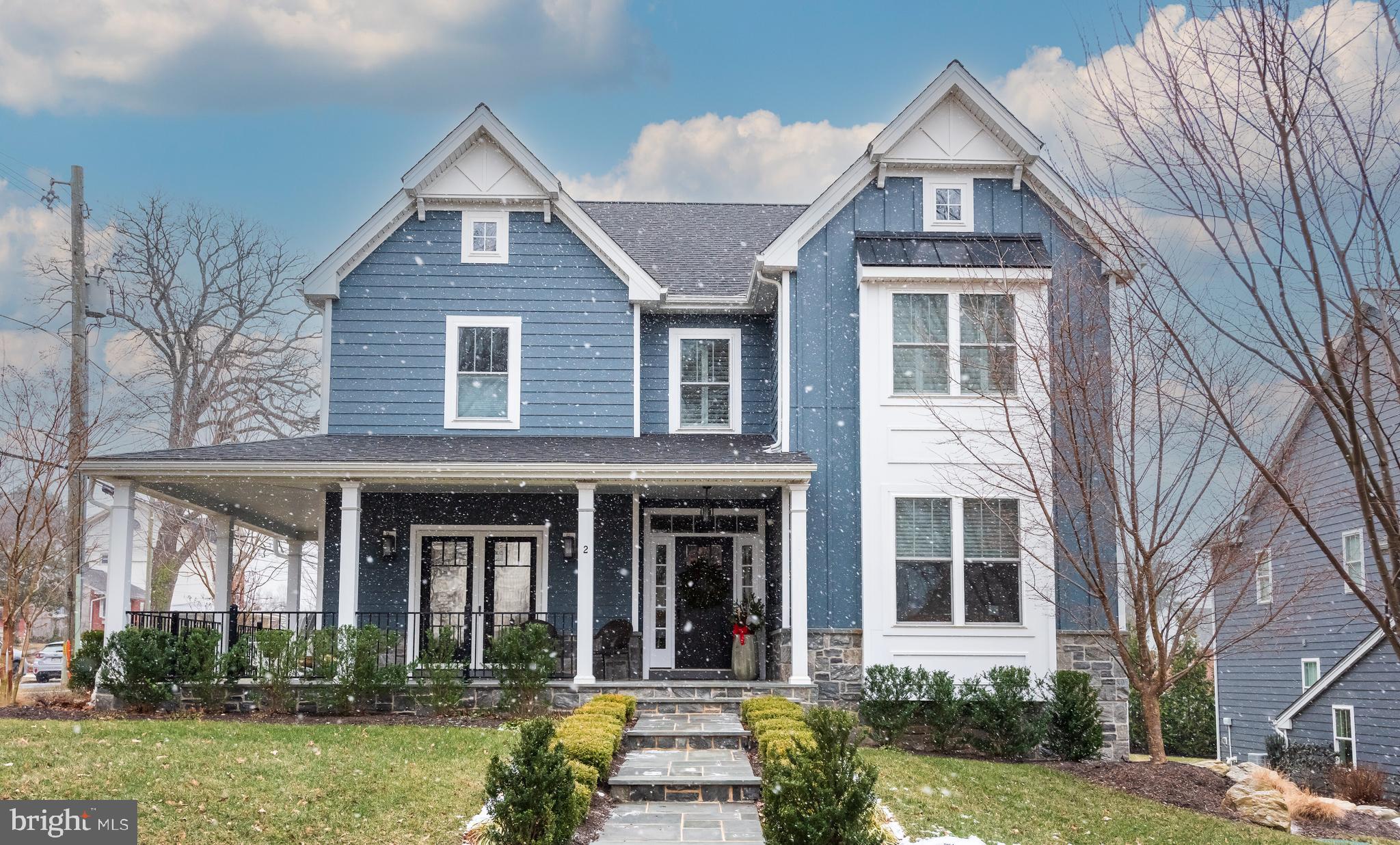 MEDIA WALK - Residential