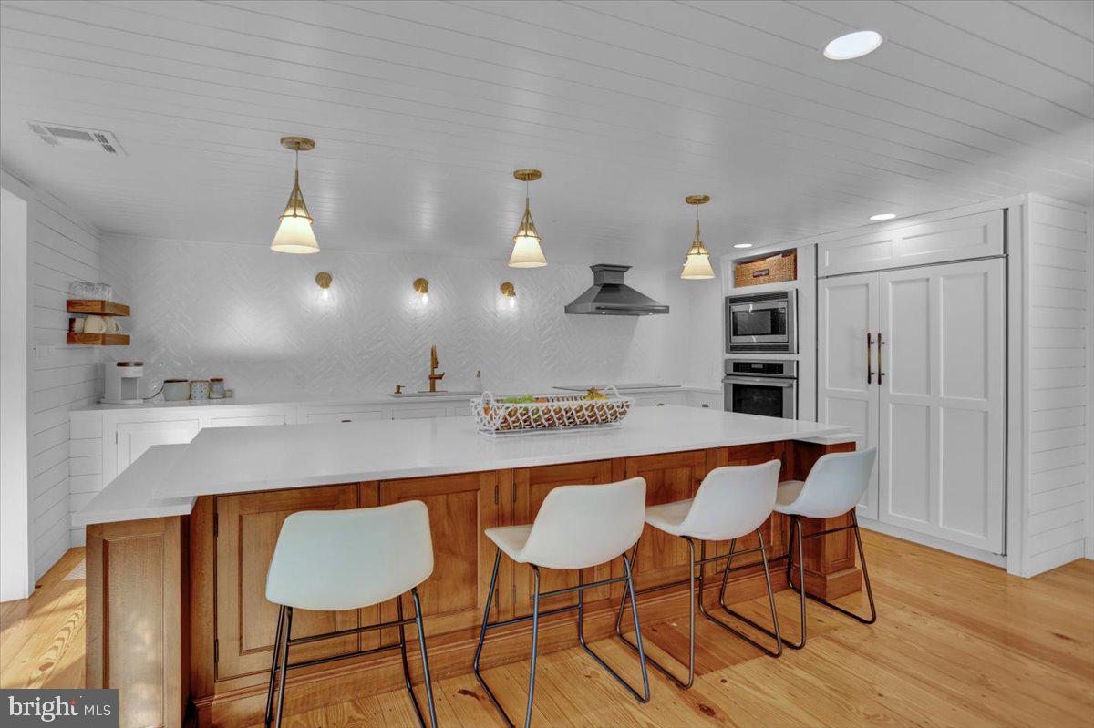 HILLOCH MANOR - Residential