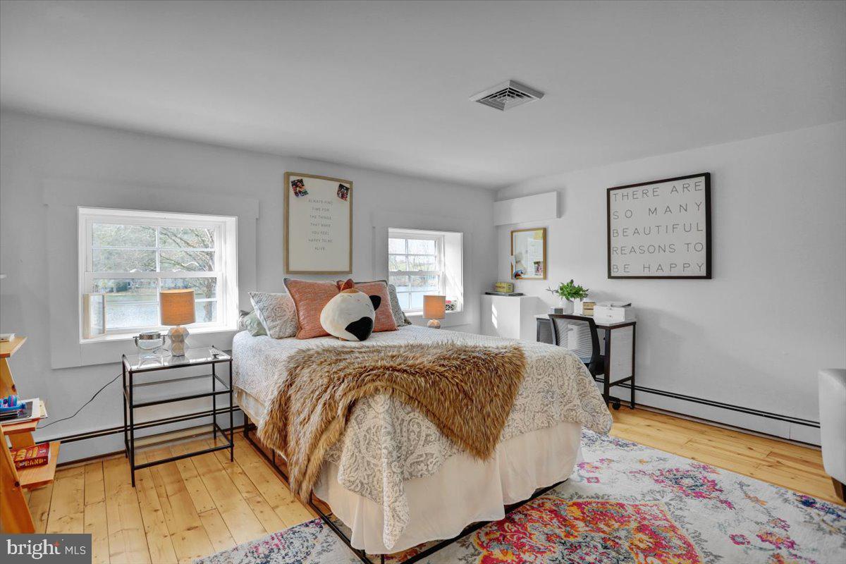 HILLOCH MANOR - Residential