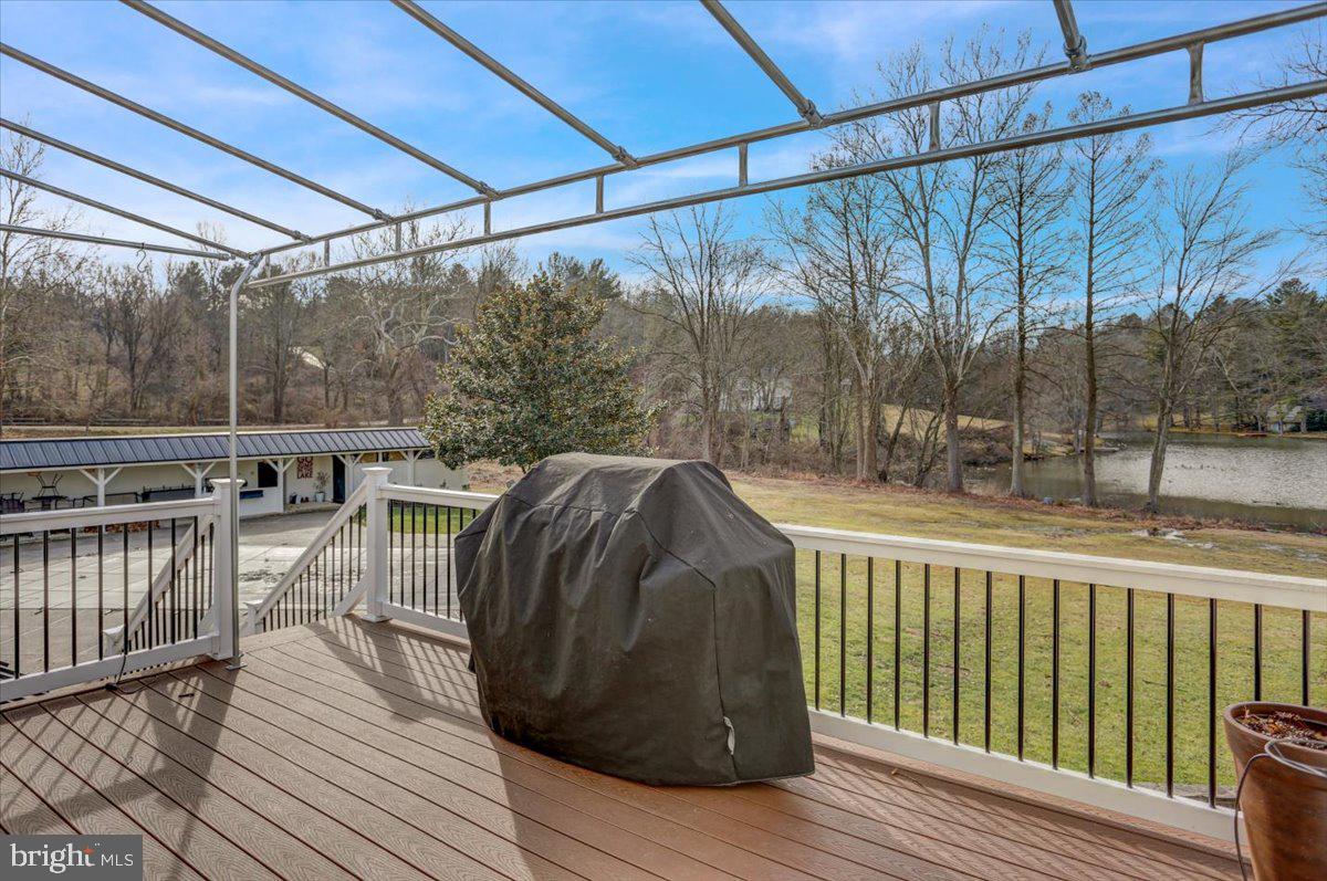 HILLOCH MANOR - Residential