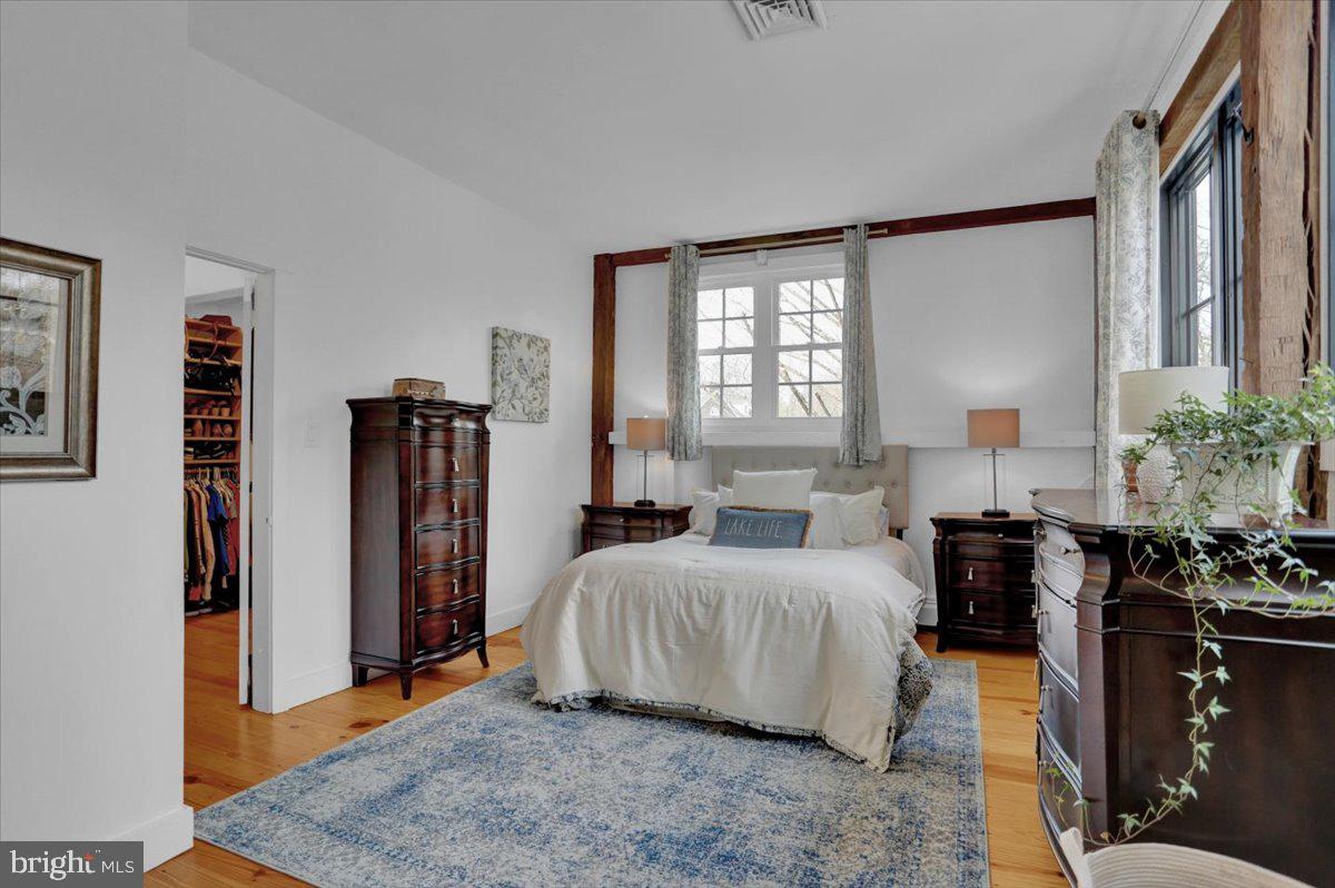 HILLOCH MANOR - Residential