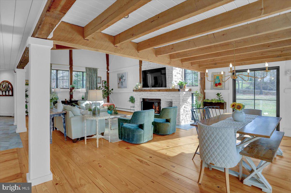 HILLOCH MANOR - Residential