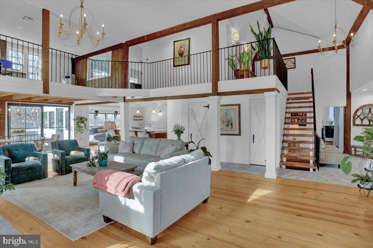 HILLOCH MANOR - Residential