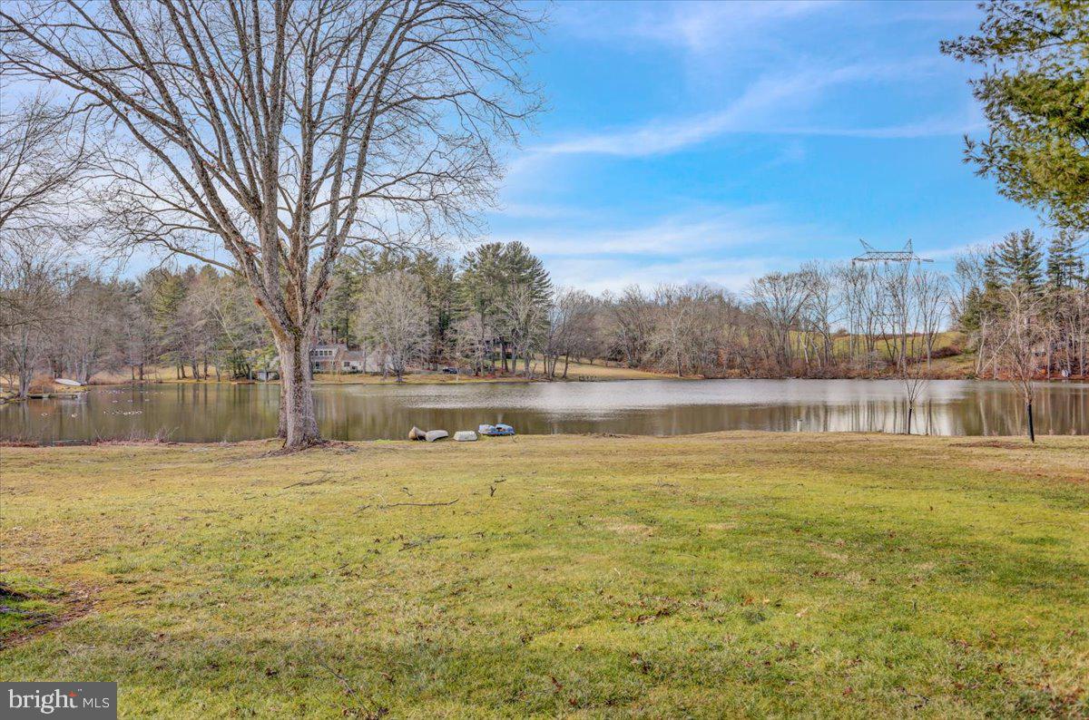 HILLOCH MANOR - Residential