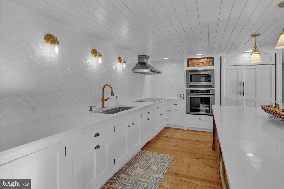 HILLOCH MANOR - Residential