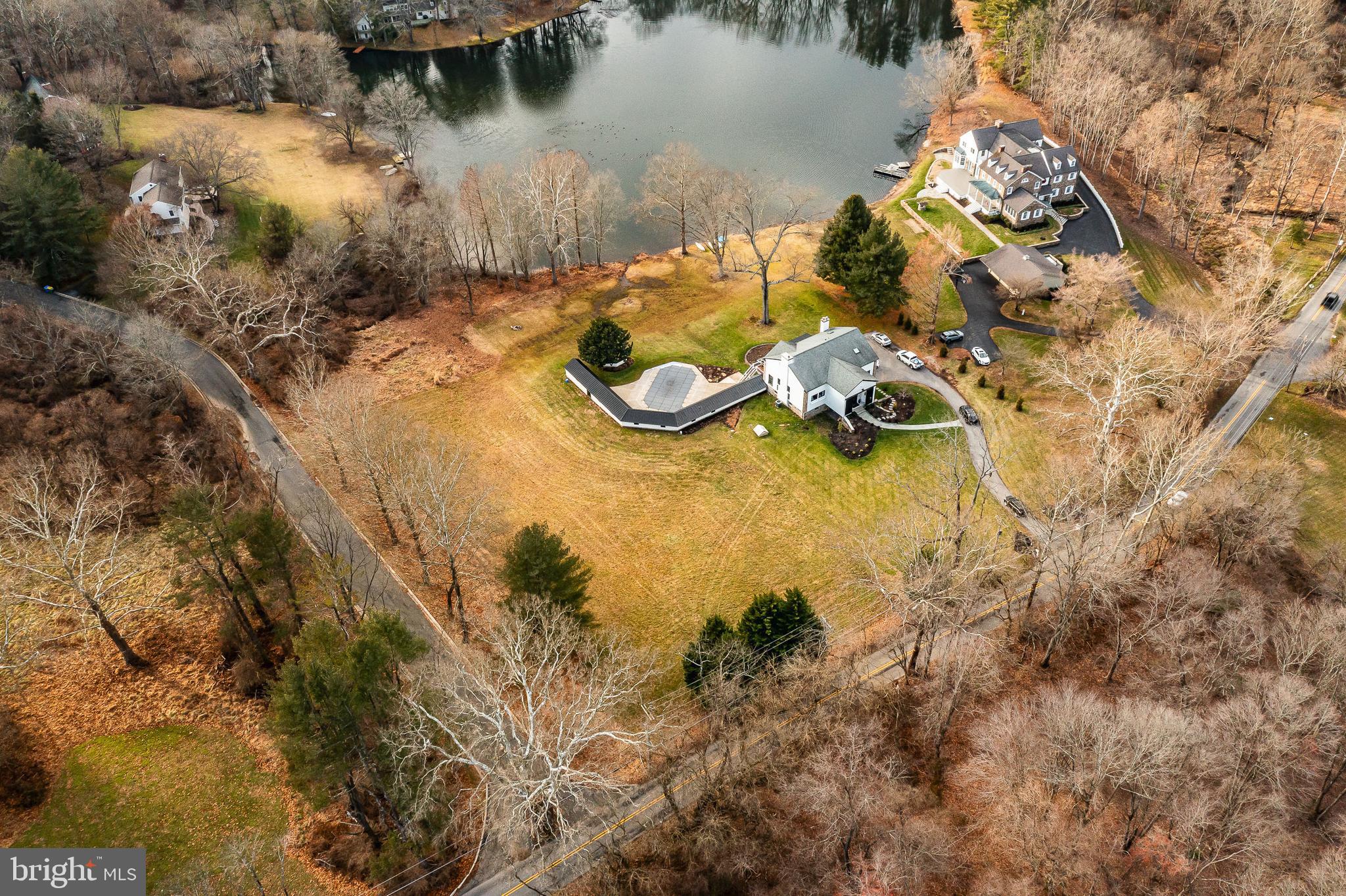 HILLOCH MANOR - Residential