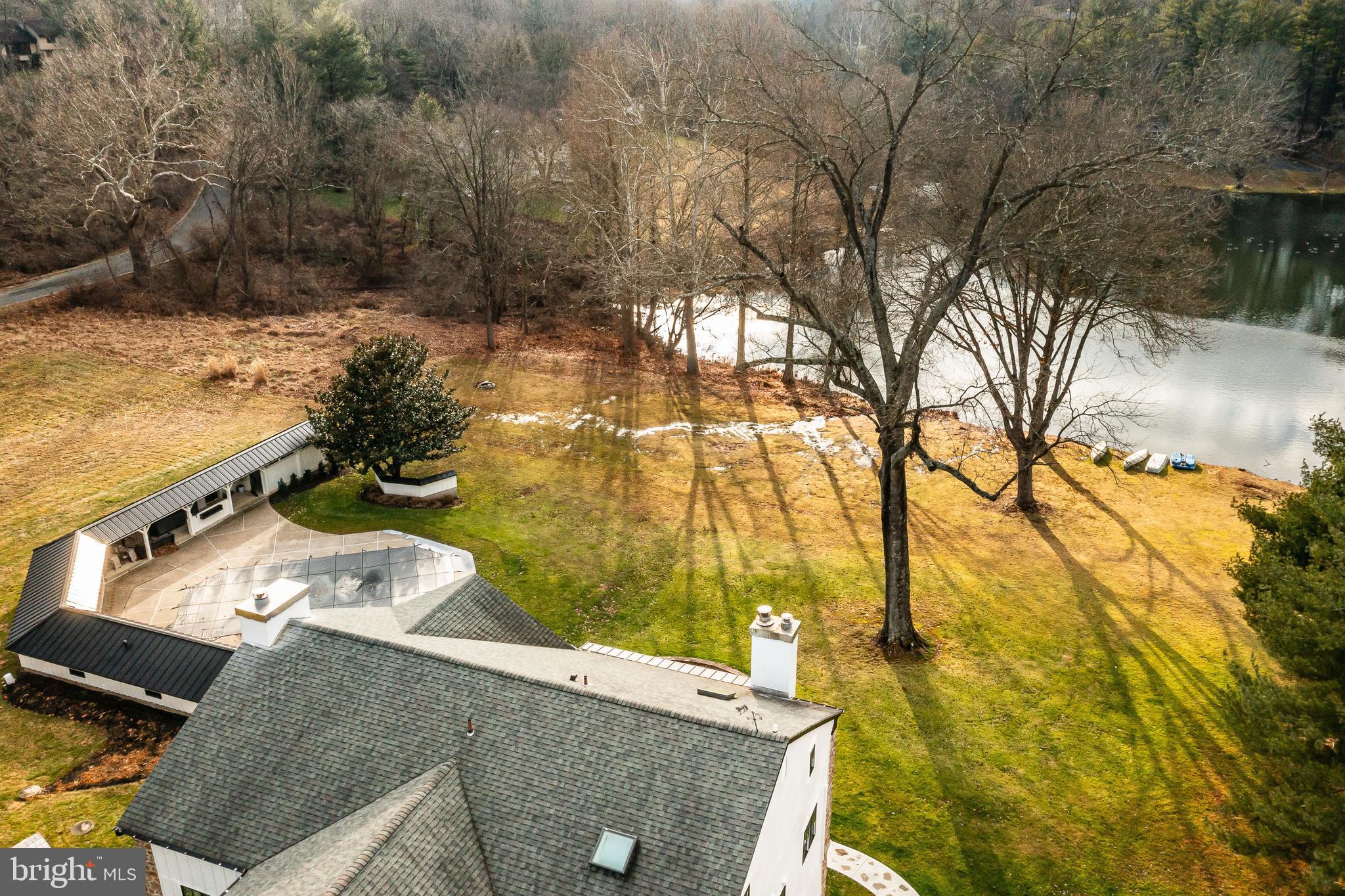 HILLOCH MANOR - Residential