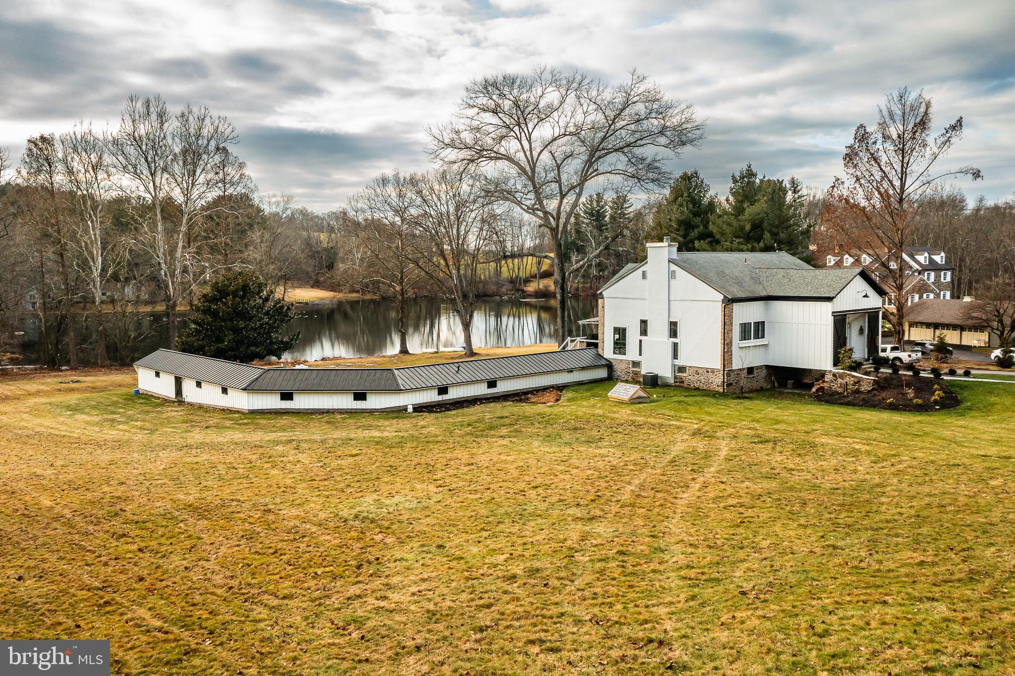 HILLOCH MANOR - Residential