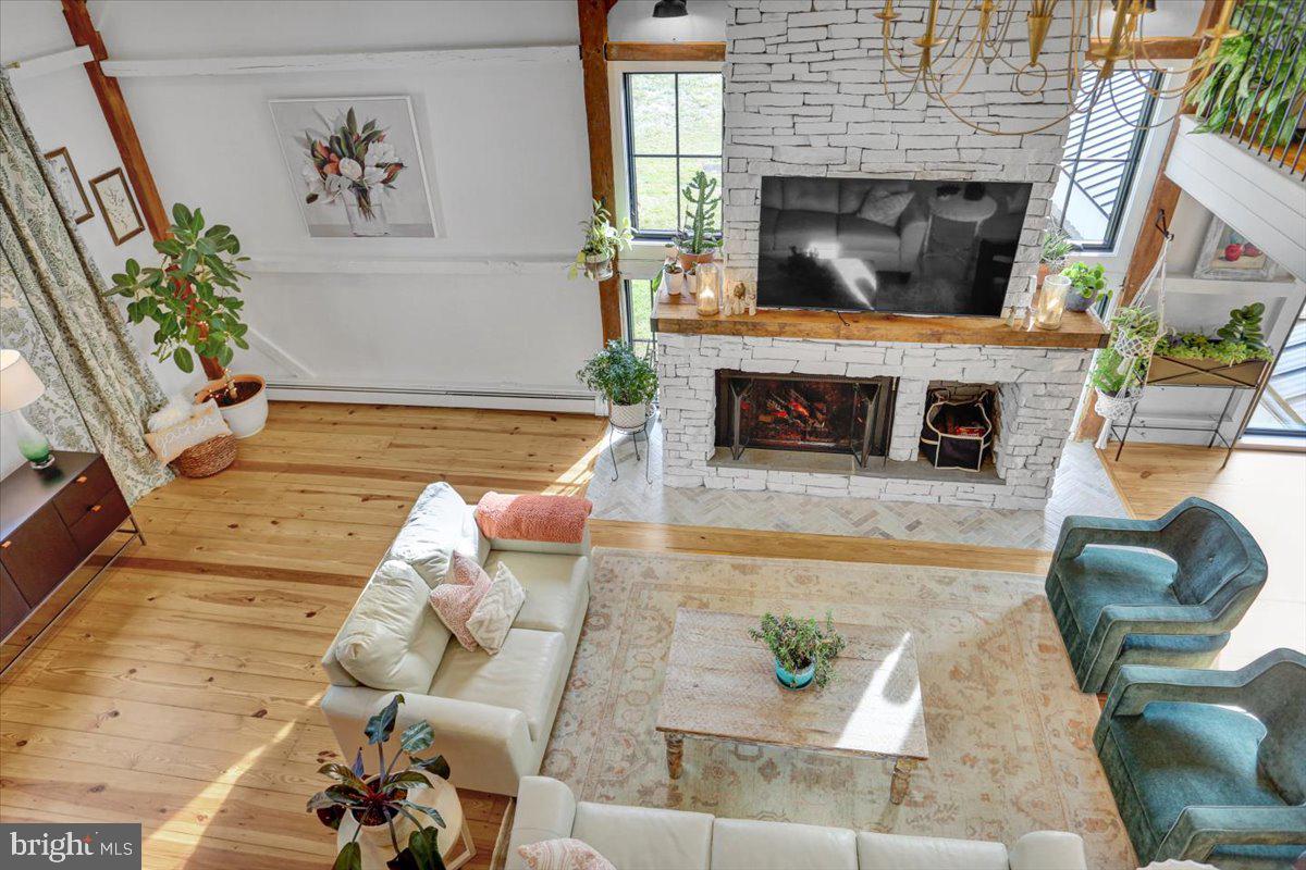 HILLOCH MANOR - Residential