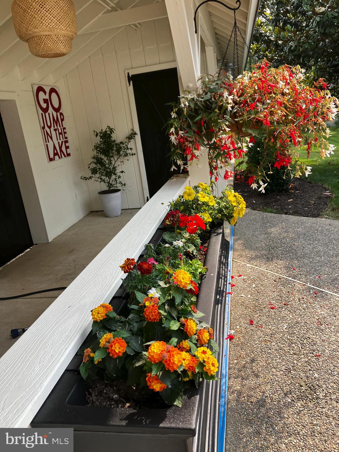 HILLOCH MANOR - Residential