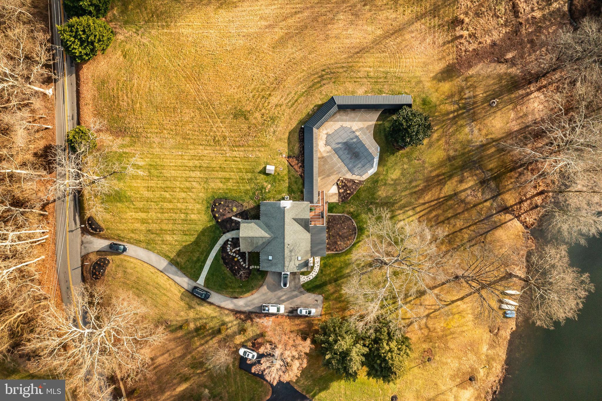 HILLOCH MANOR - Residential