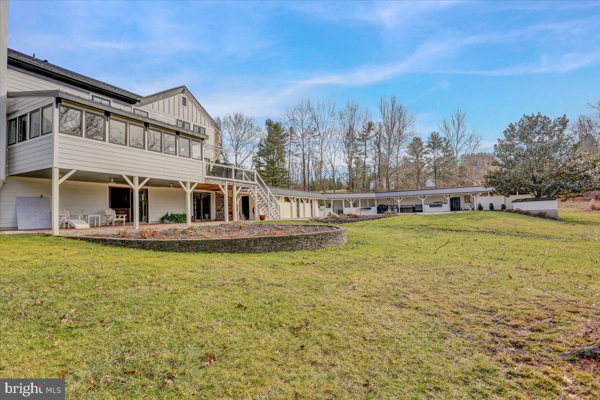 HILLOCH MANOR - Residential