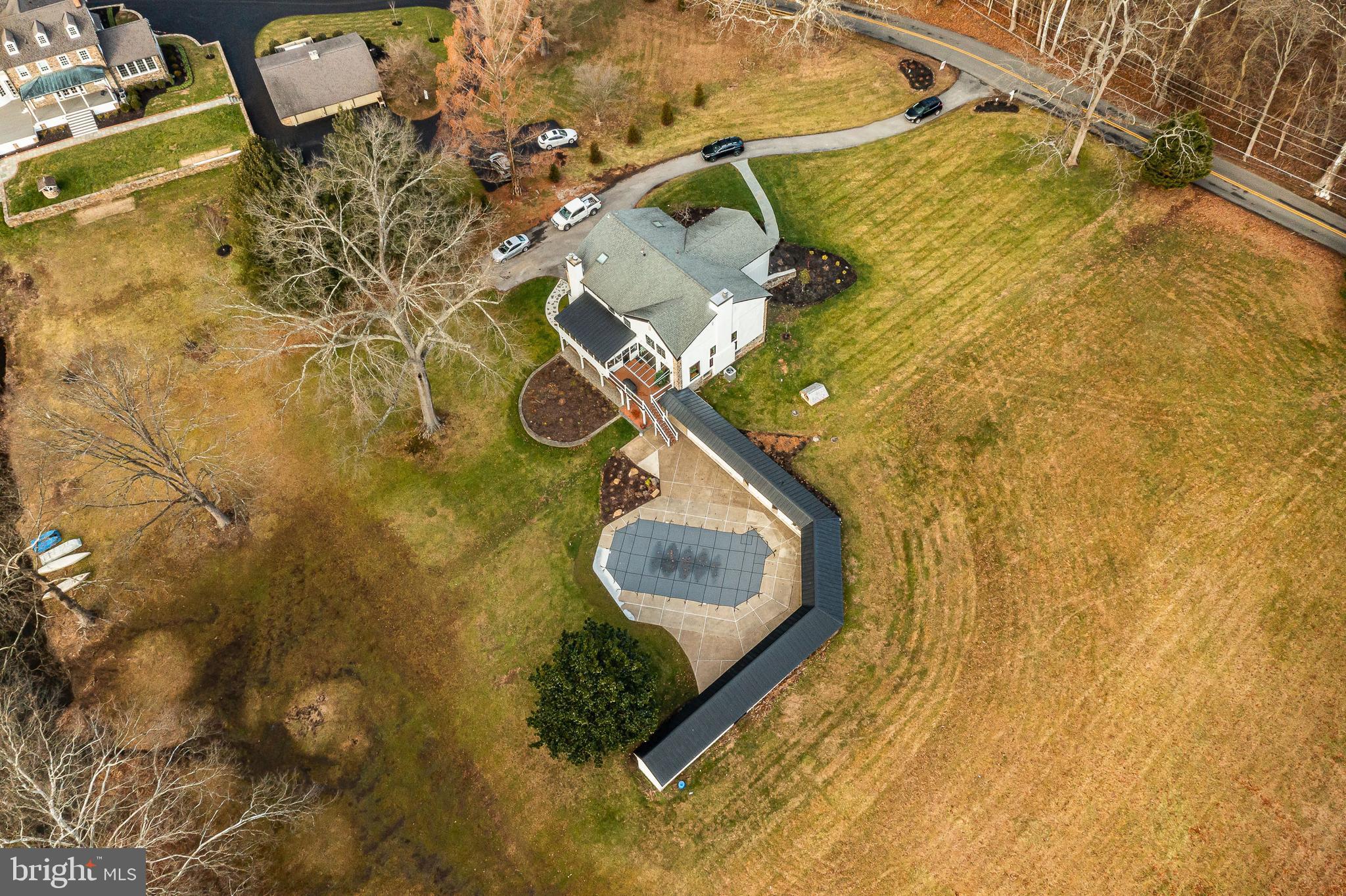 HILLOCH MANOR - Residential