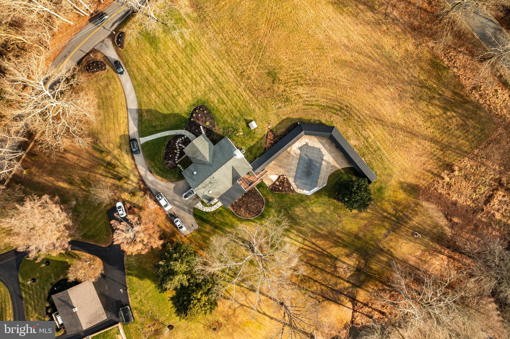 HILLOCH MANOR - Residential