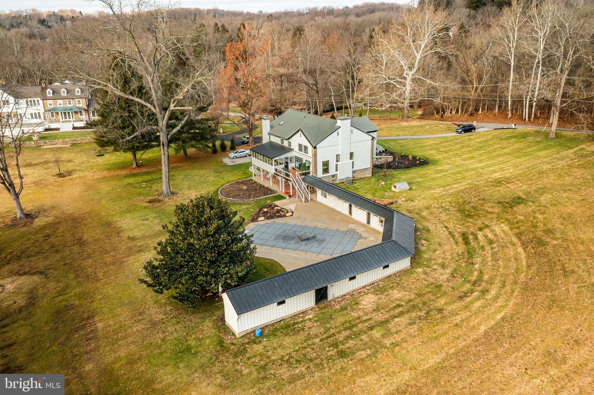 HILLOCH MANOR - Residential