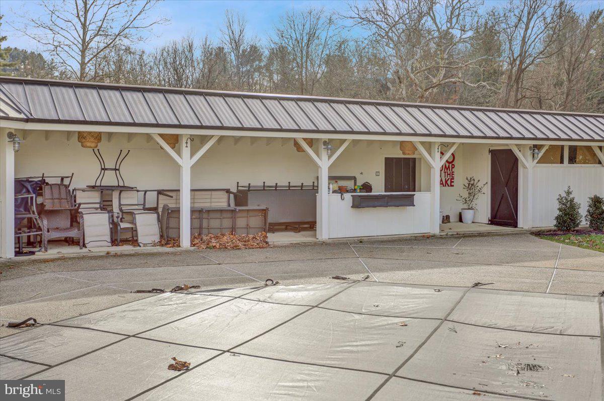 HILLOCH MANOR - Residential