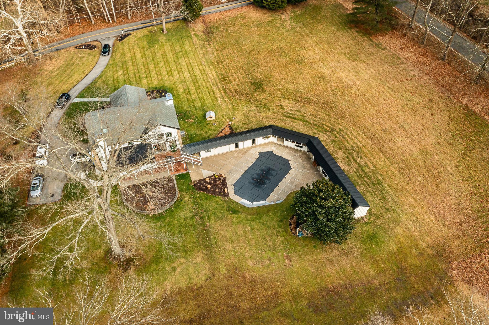 HILLOCH MANOR - Residential