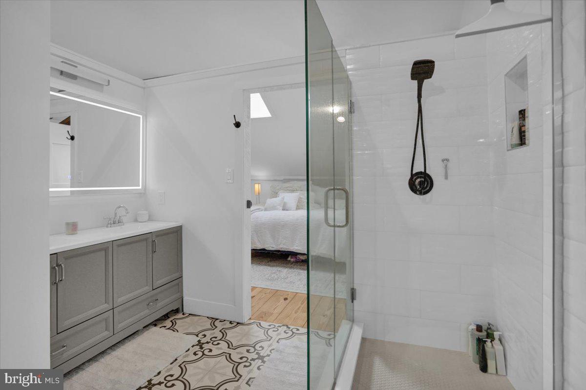 HILLOCH MANOR - Residential