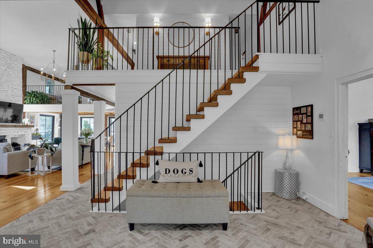 HILLOCH MANOR - Residential