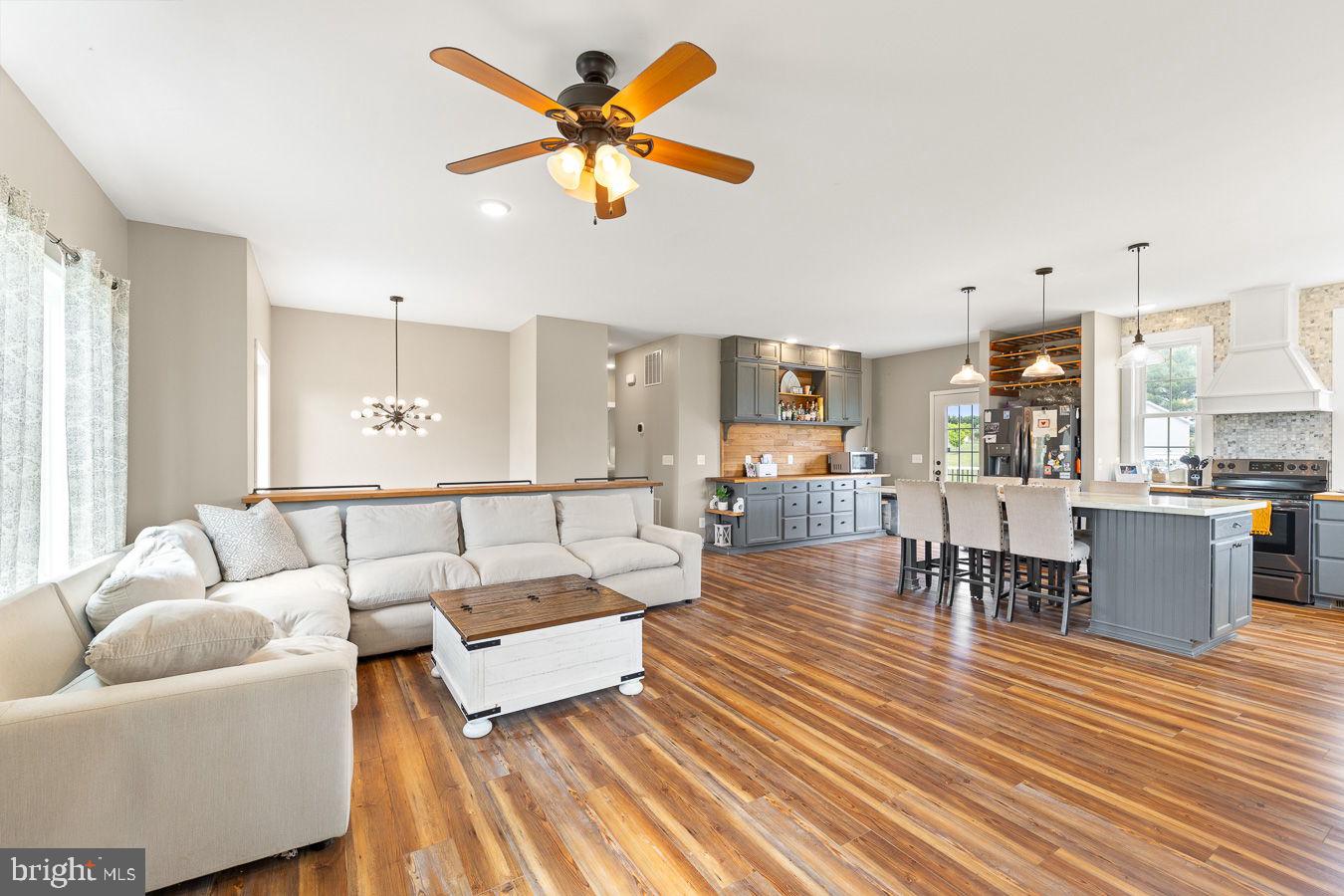 VALLEY VIEW - Residential