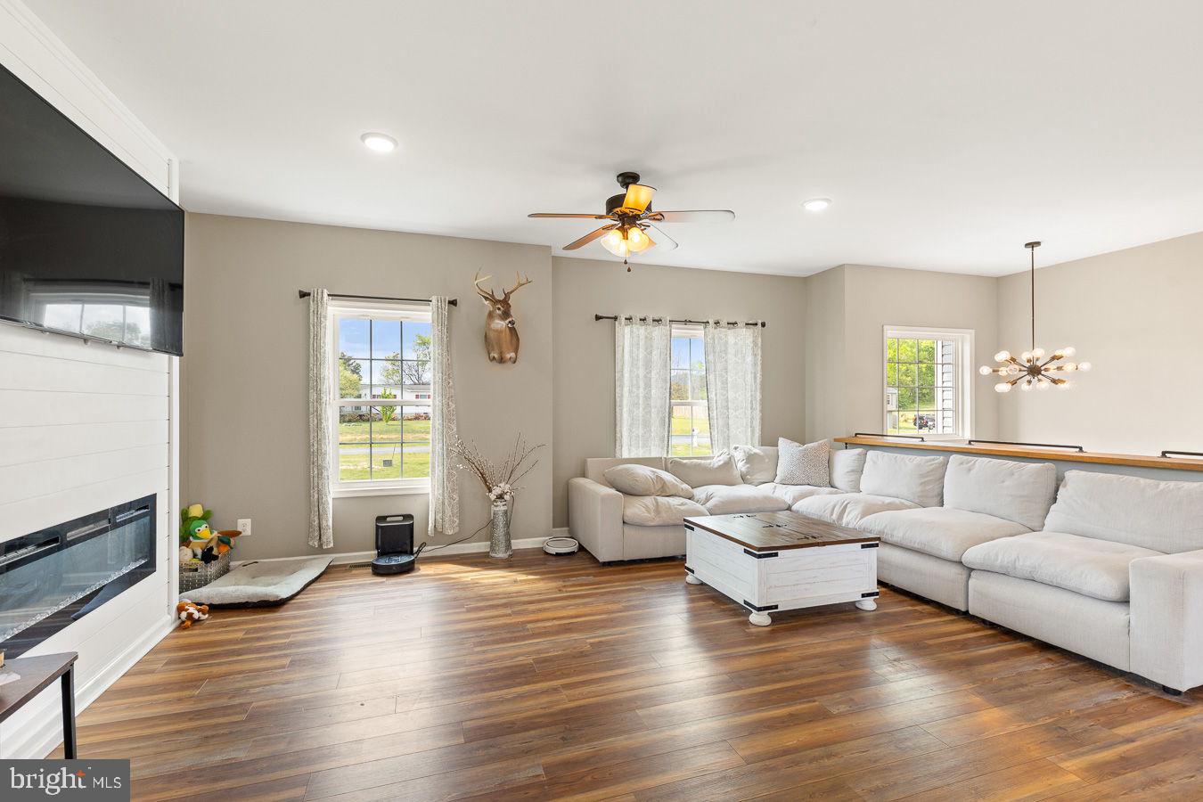 VALLEY VIEW - Residential