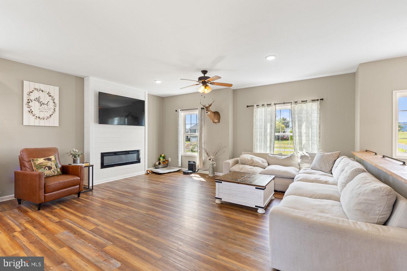 VALLEY VIEW - Residential