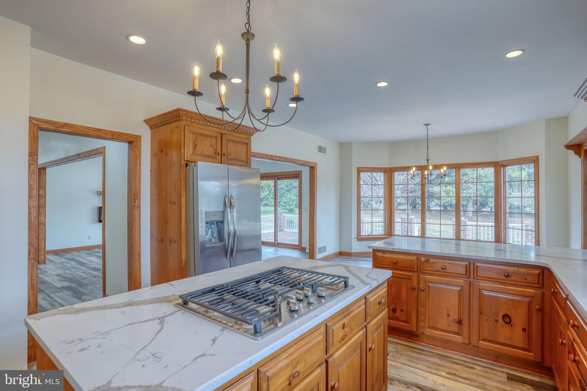 NORTHRIDGE - Residential