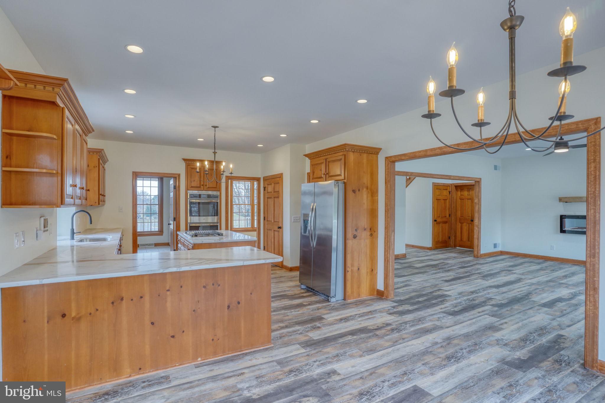 NORTHRIDGE - Residential