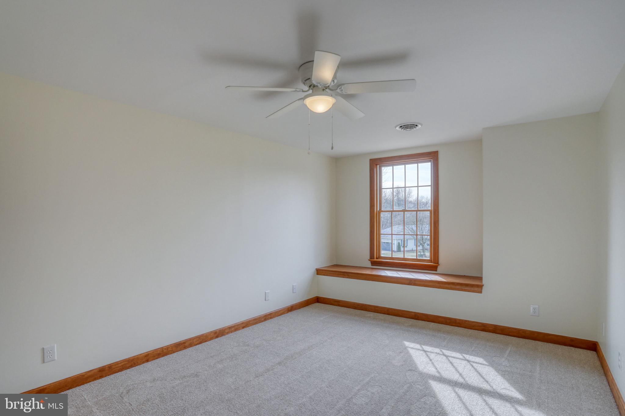 NORTHRIDGE - Residential