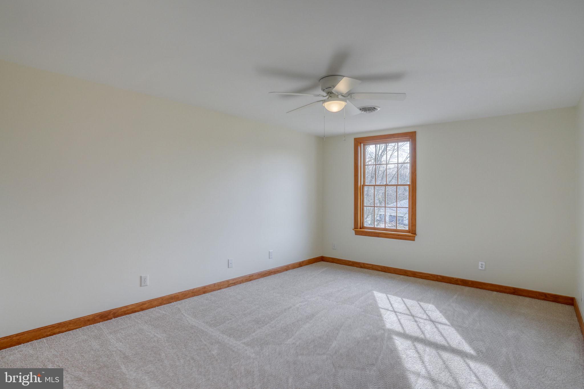 NORTHRIDGE - Residential