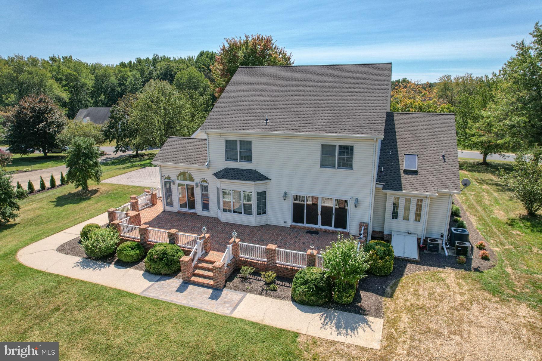 NORTHRIDGE - Residential