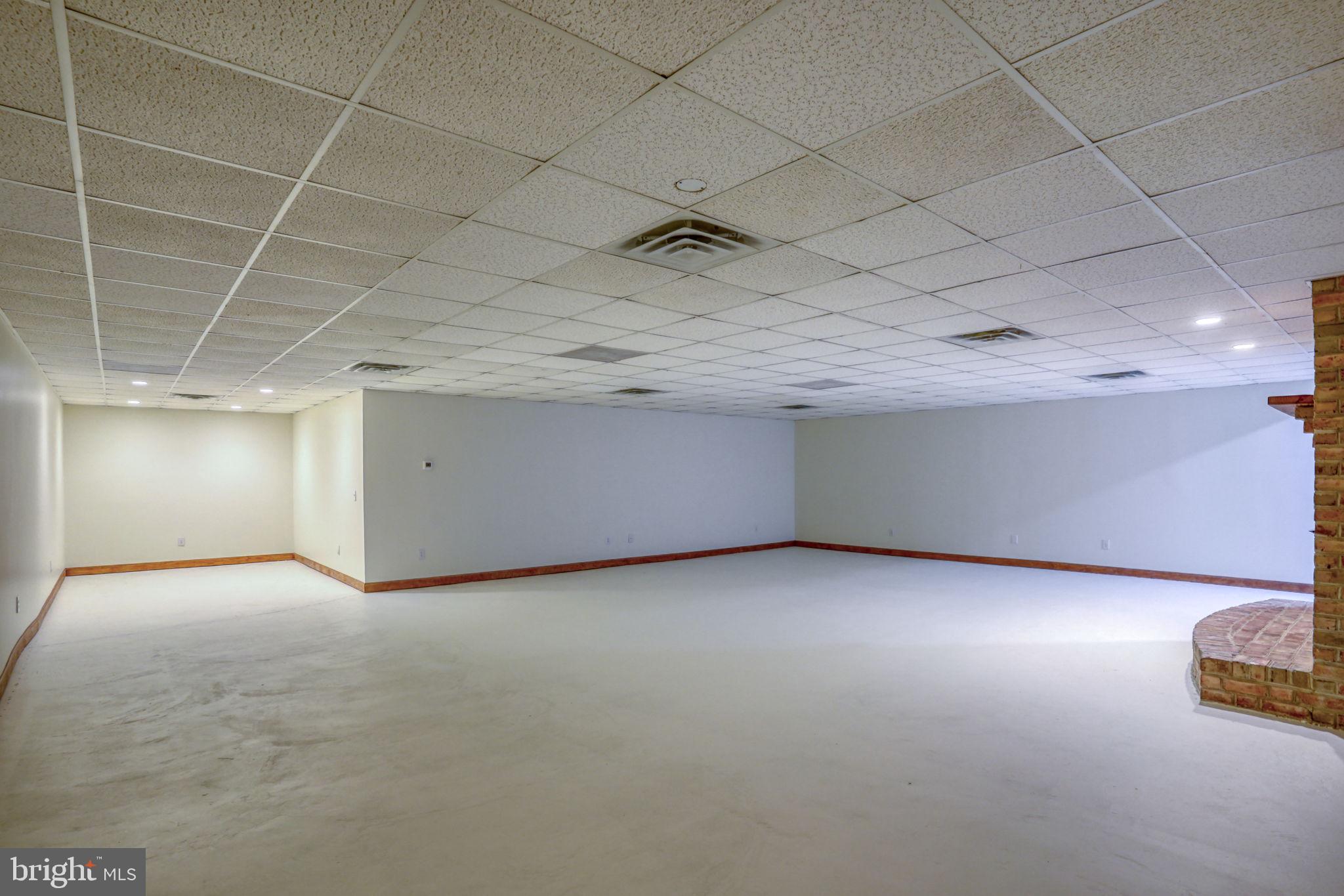 NORTHRIDGE - Residential