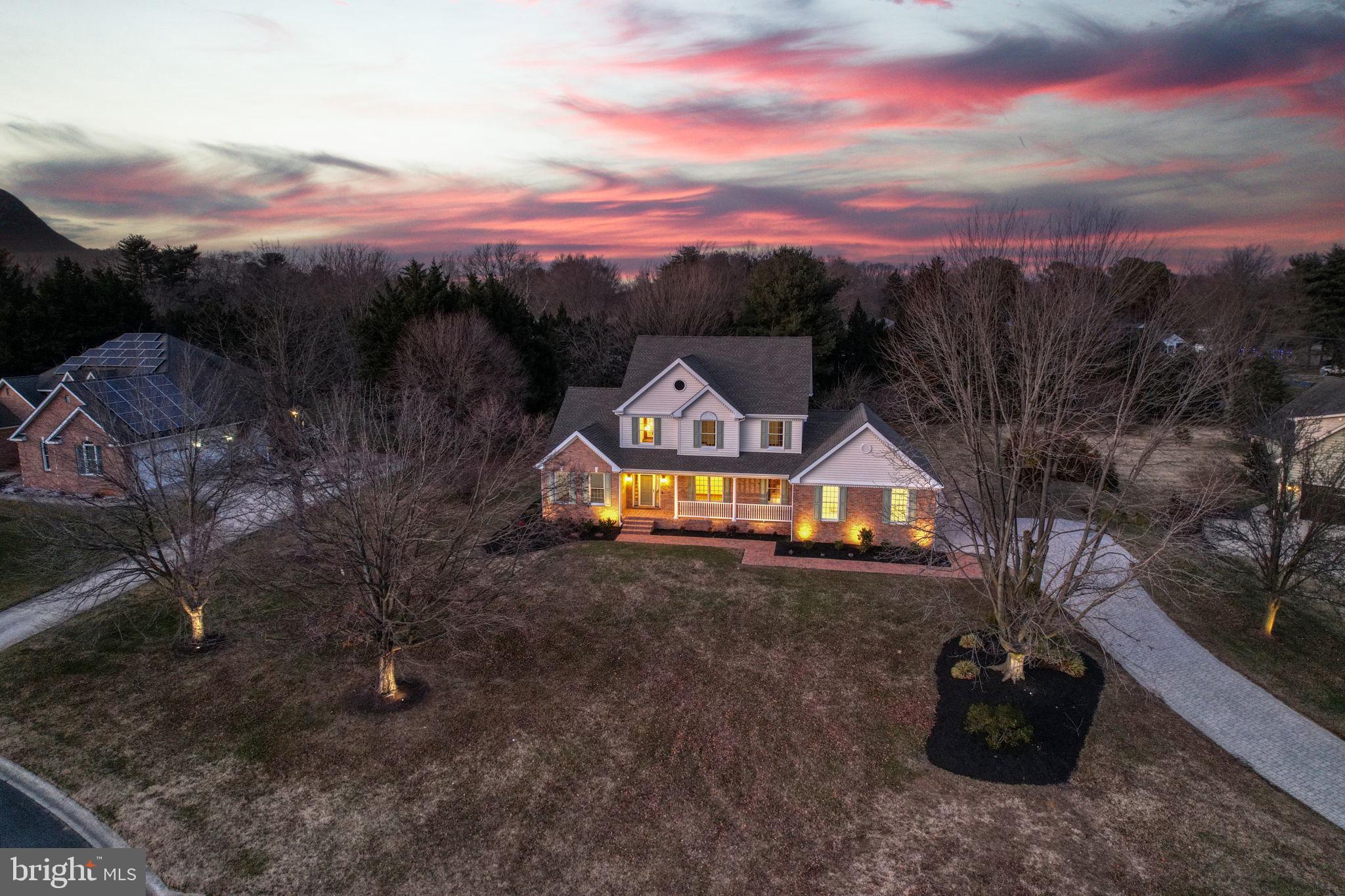 NORTHRIDGE - Residential