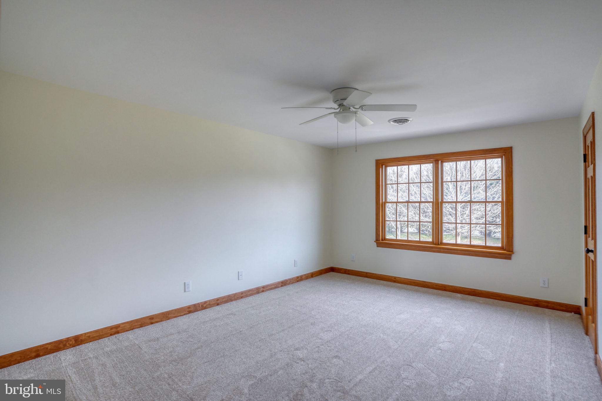 NORTHRIDGE - Residential