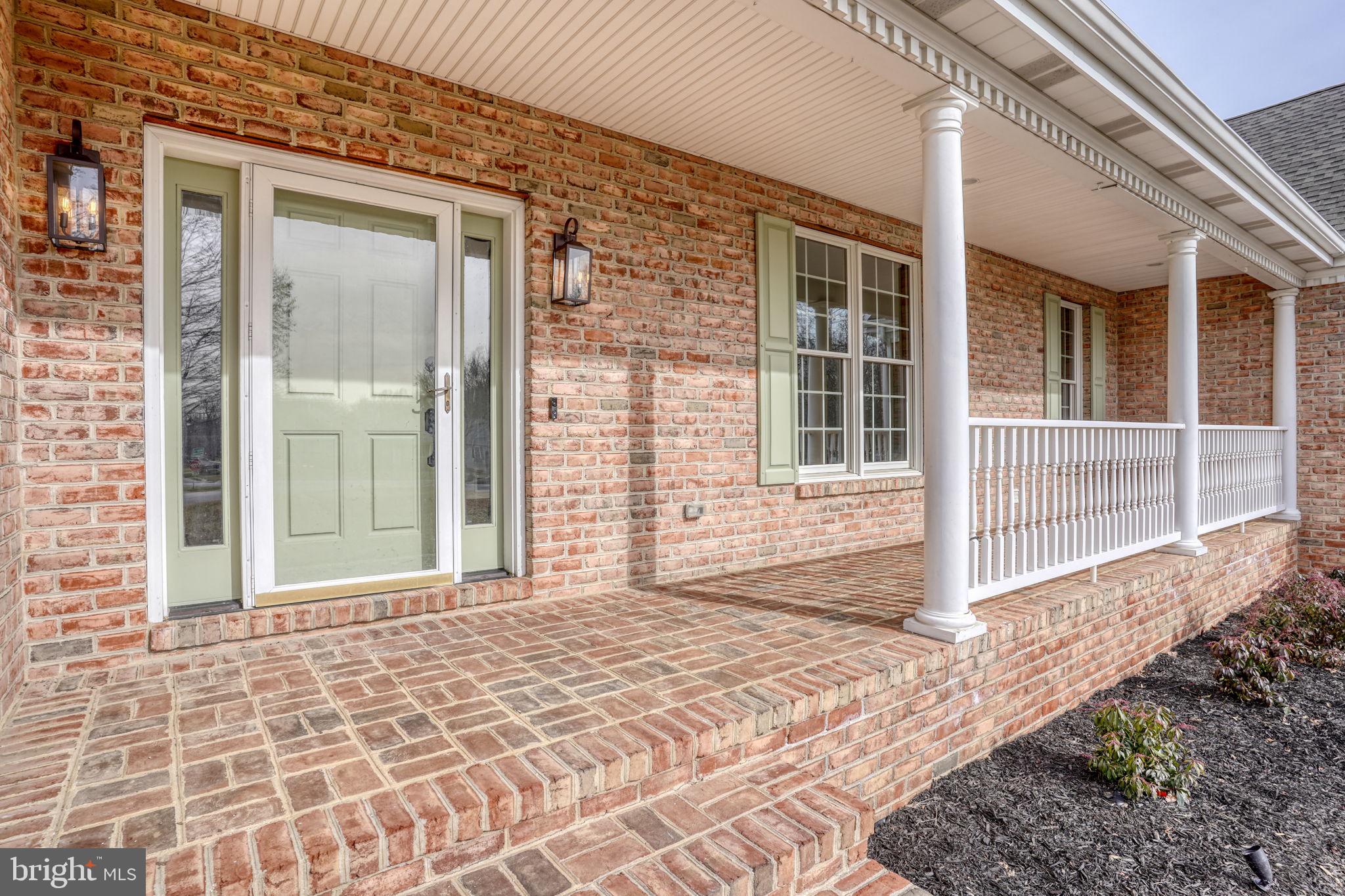 NORTHRIDGE - Residential