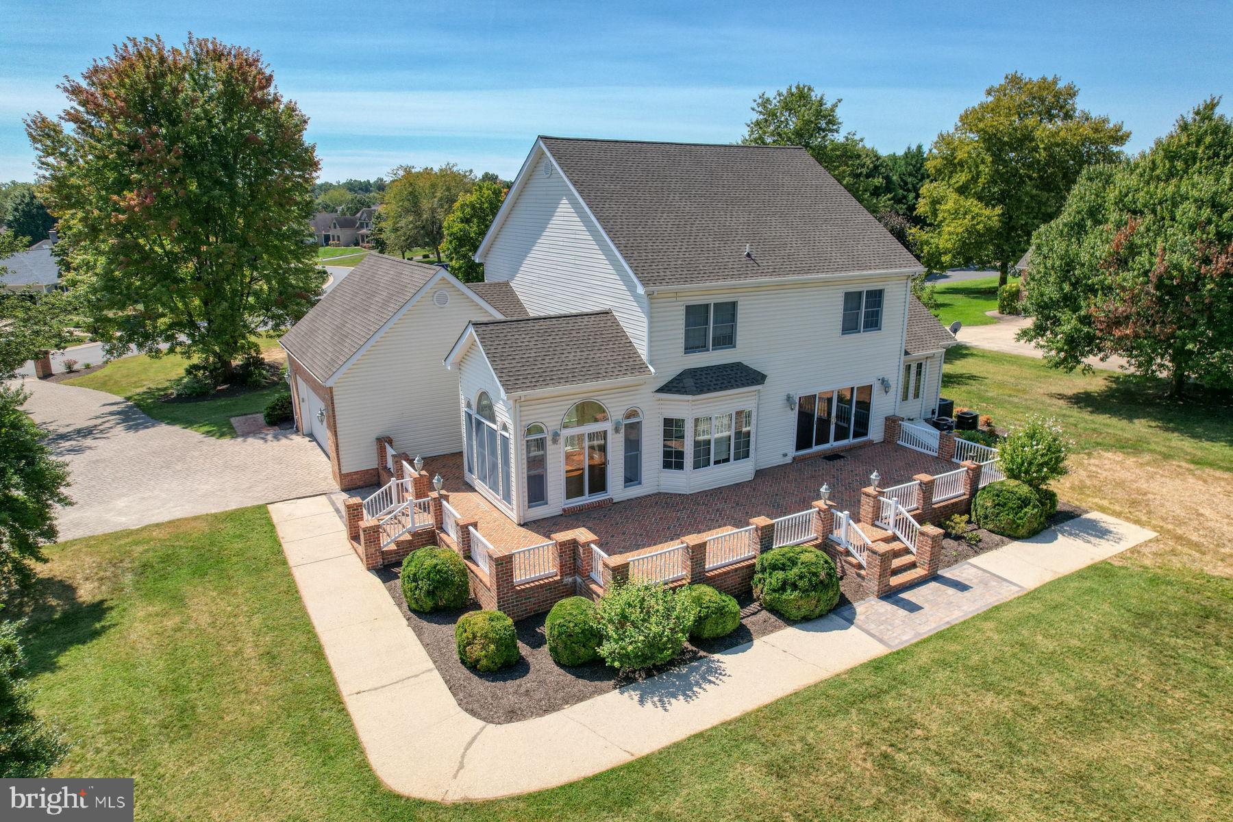 NORTHRIDGE - Residential