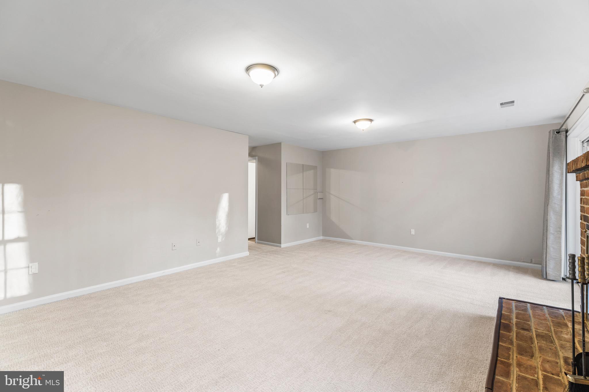 STONEHURST - Residential Lease