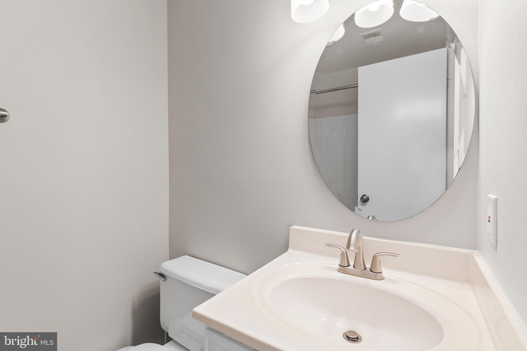 STONEHURST - Residential Lease