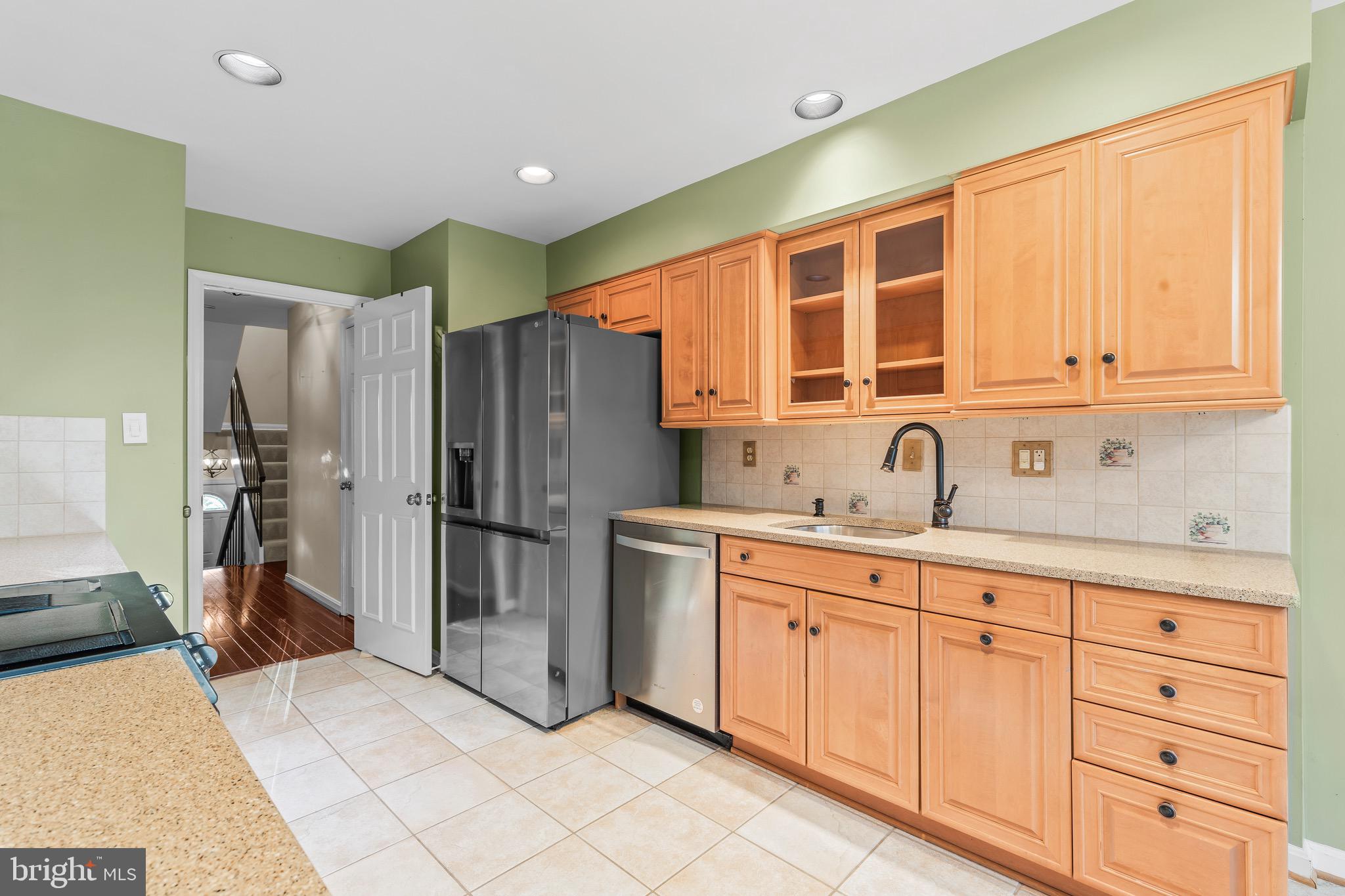 STONEHURST - Residential Lease