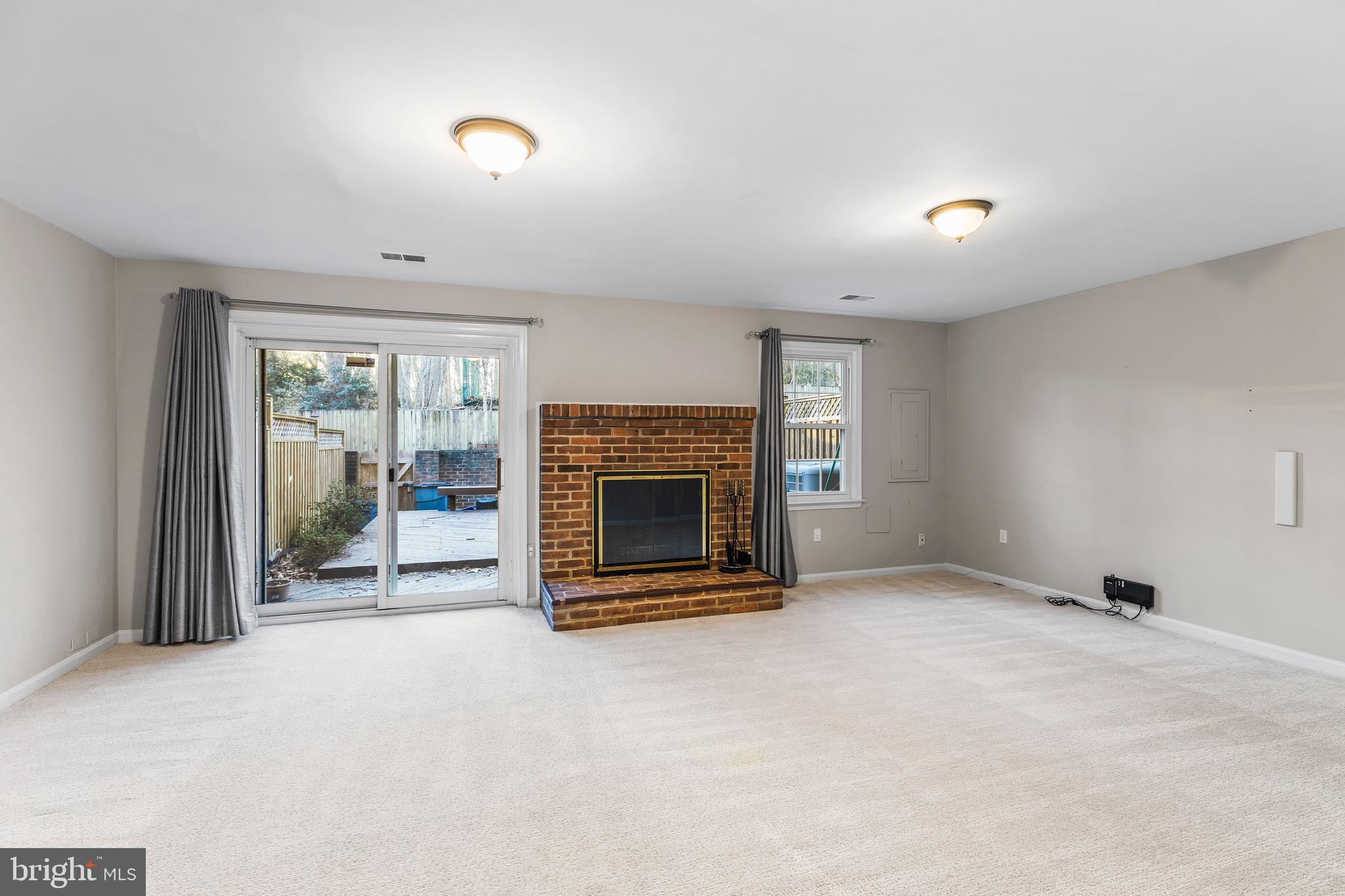 STONEHURST - Residential Lease