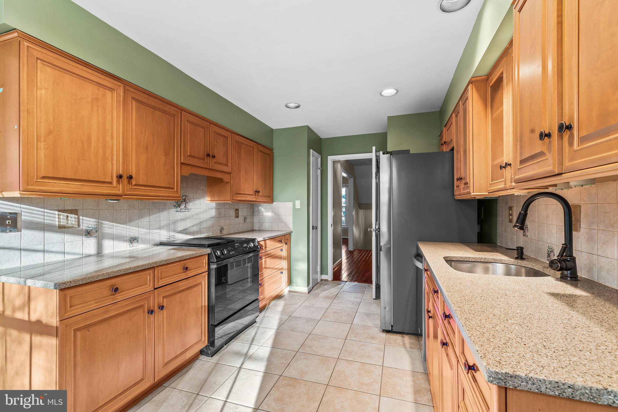 STONEHURST - Residential Lease