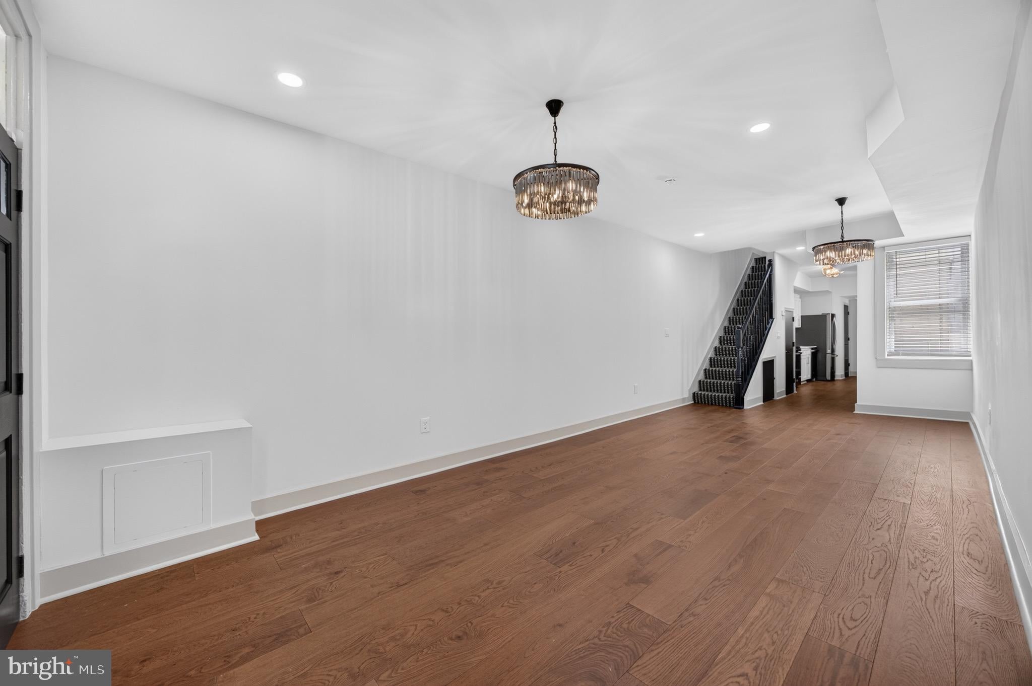 3031 ELLIOTT STREET