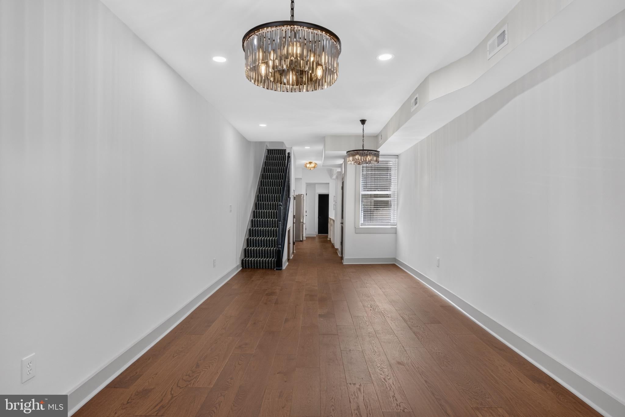 3031 ELLIOTT STREET