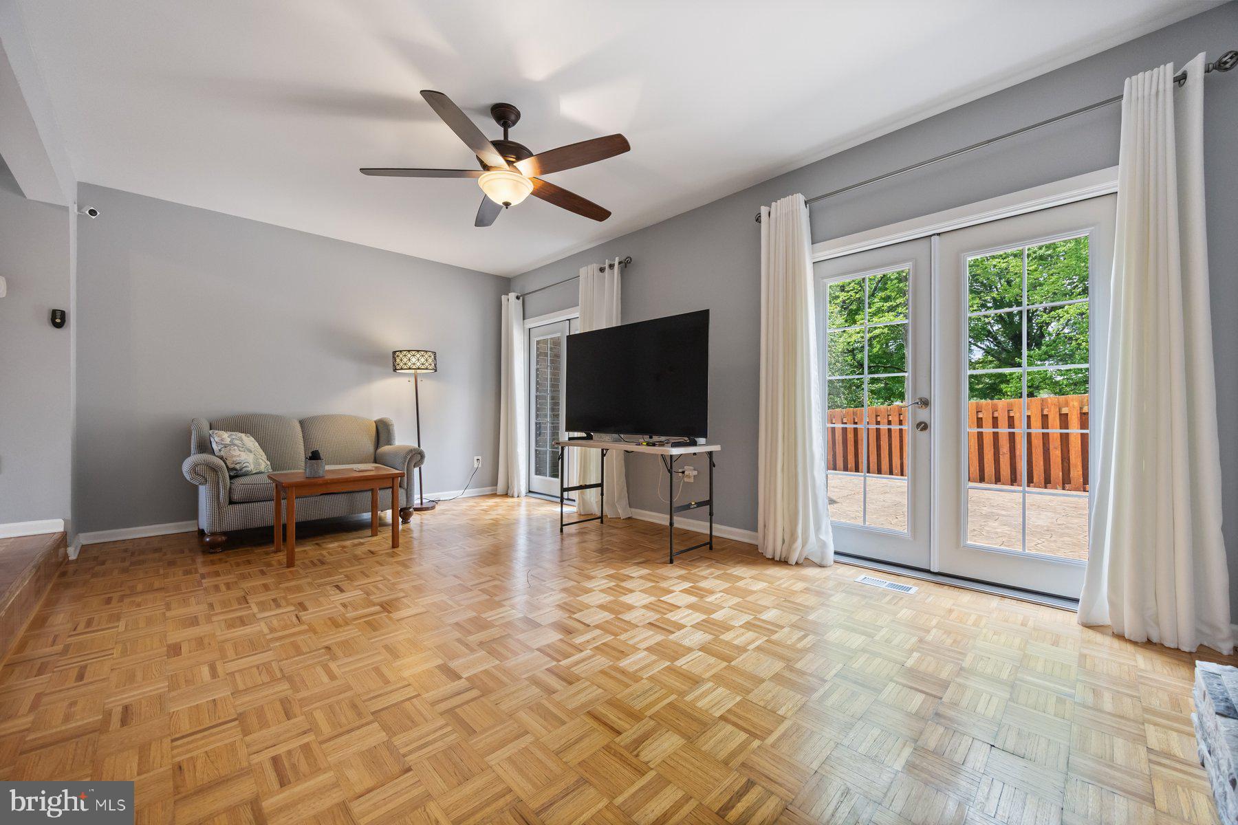 VILLAGE OF HARPERS CHOICE - Residential