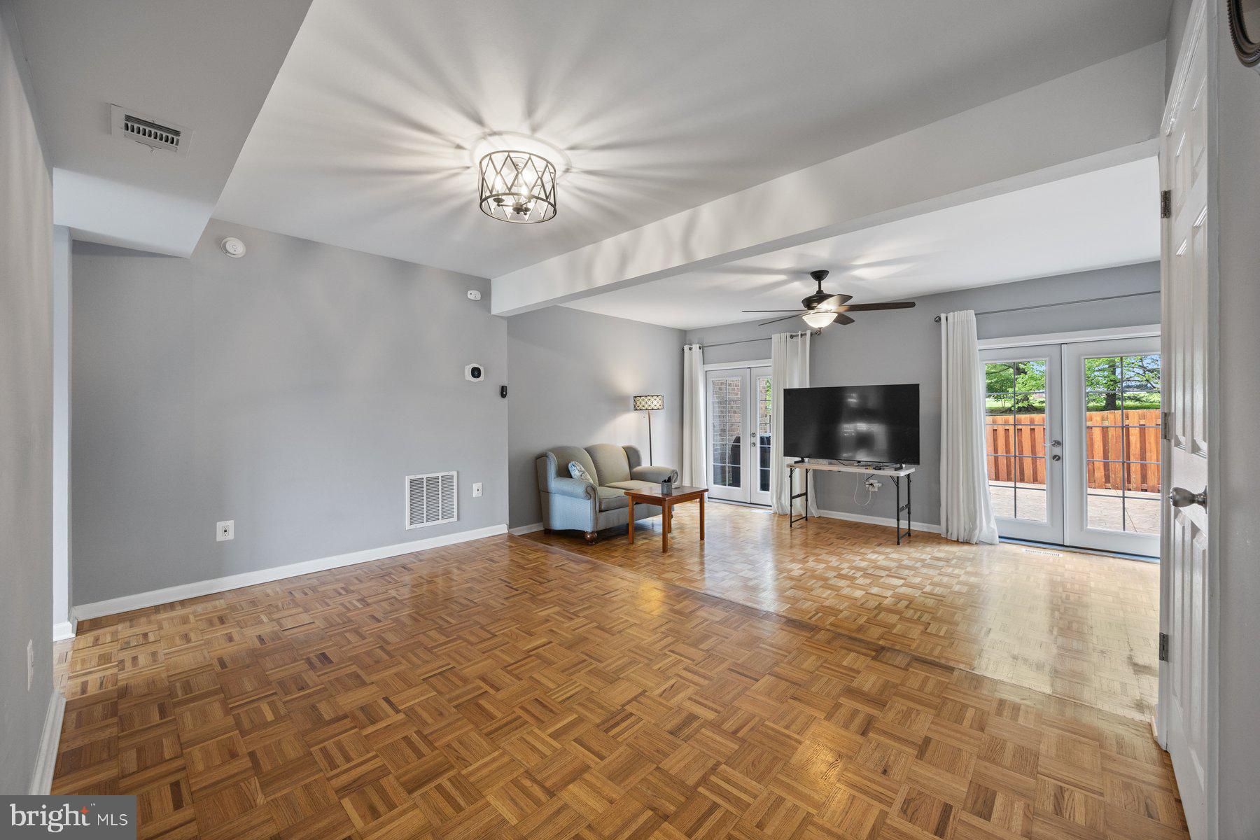 VILLAGE OF HARPERS CHOICE - Residential