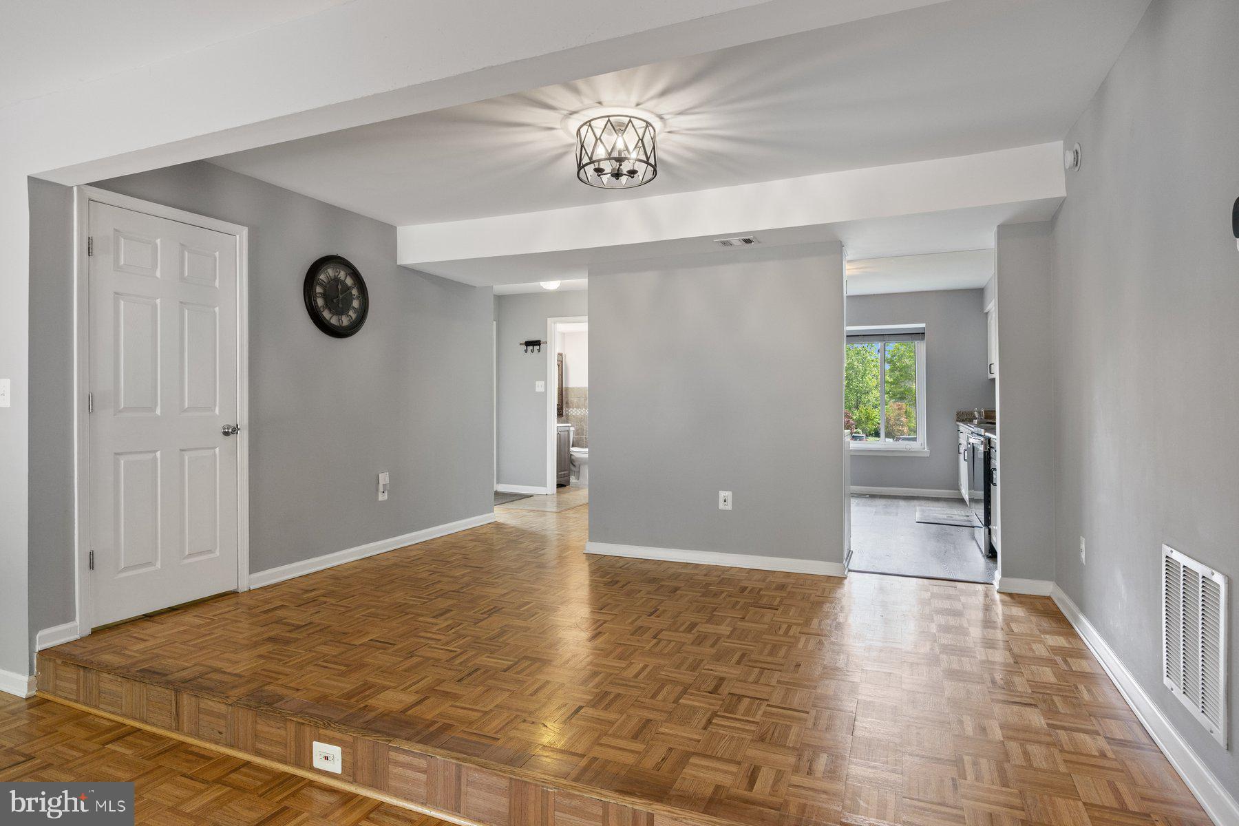 VILLAGE OF HARPERS CHOICE - Residential