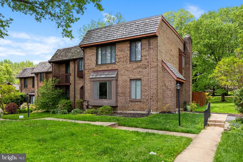 VILLAGE OF HARPERS CHOICE - Residential