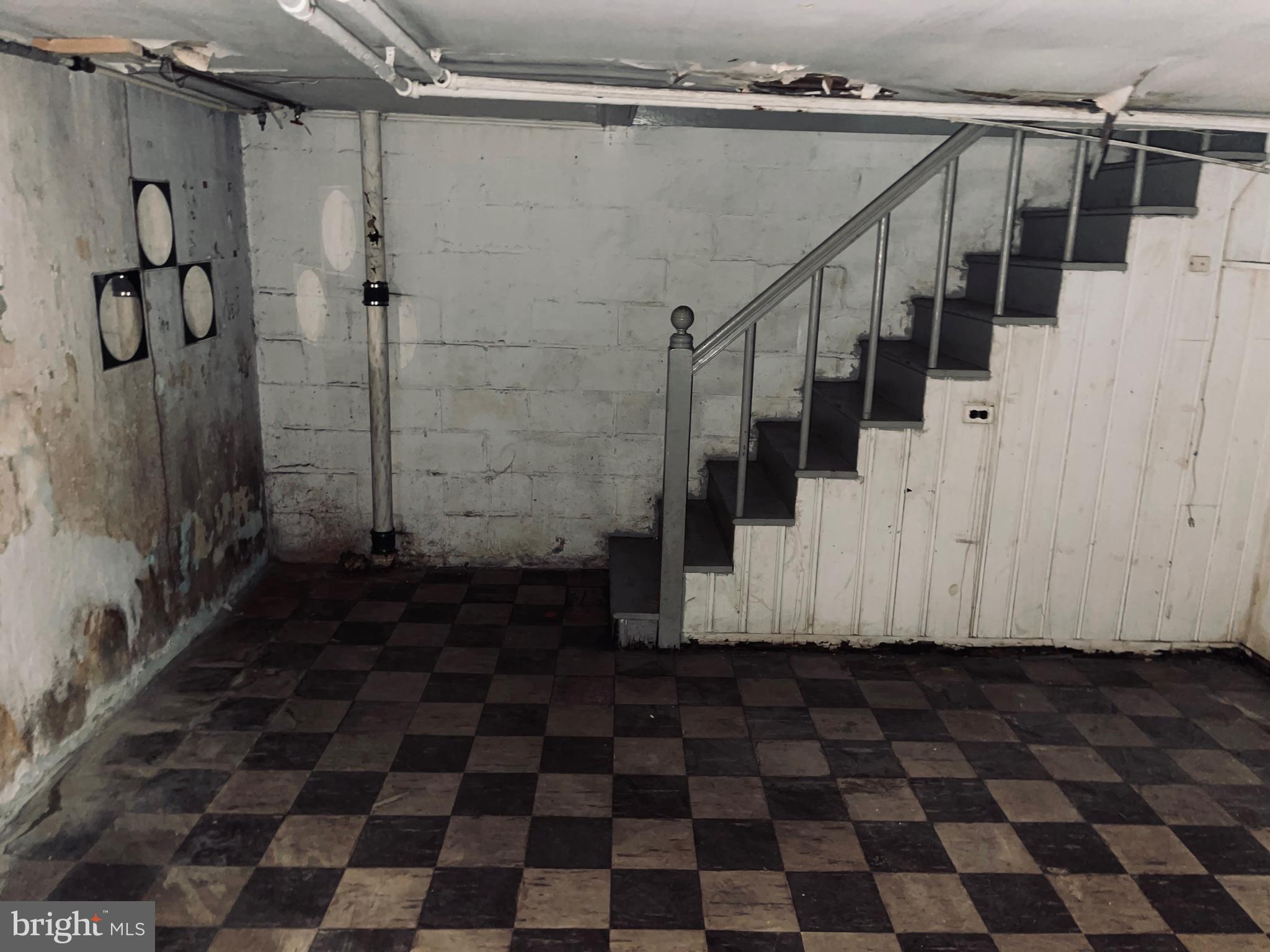 NORTHWOOD - Residential