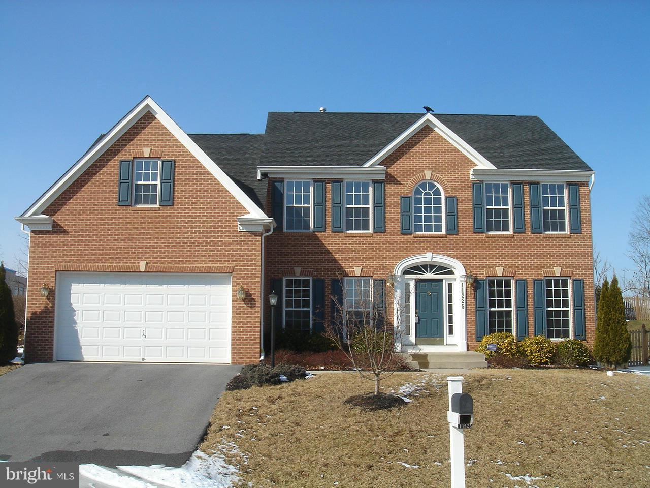 HAMPTONS OF BRIGHTWOOD - Residential Lease