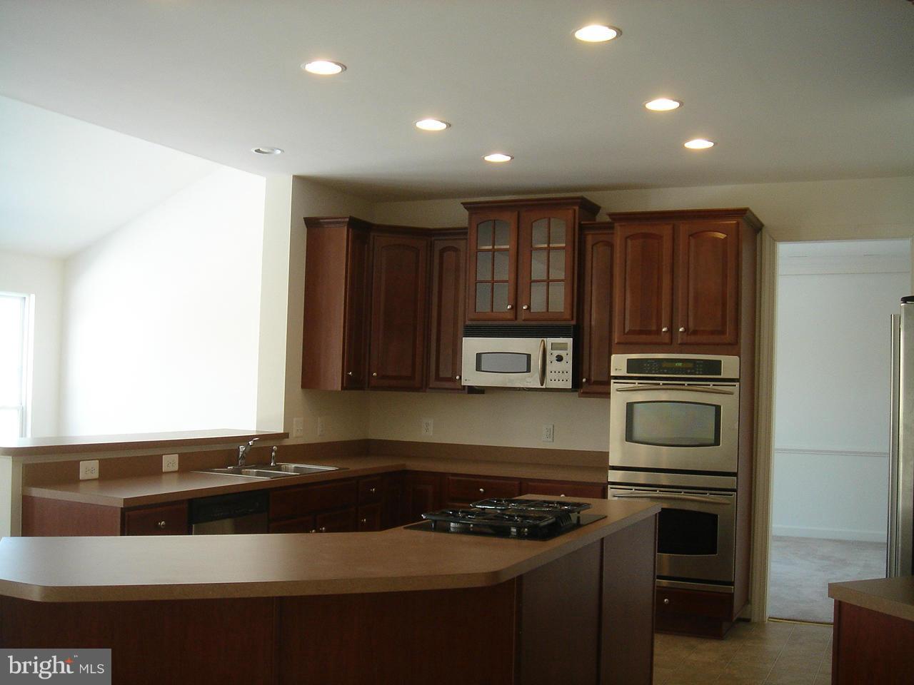 HAMPTONS OF BRIGHTWOOD - Residential Lease